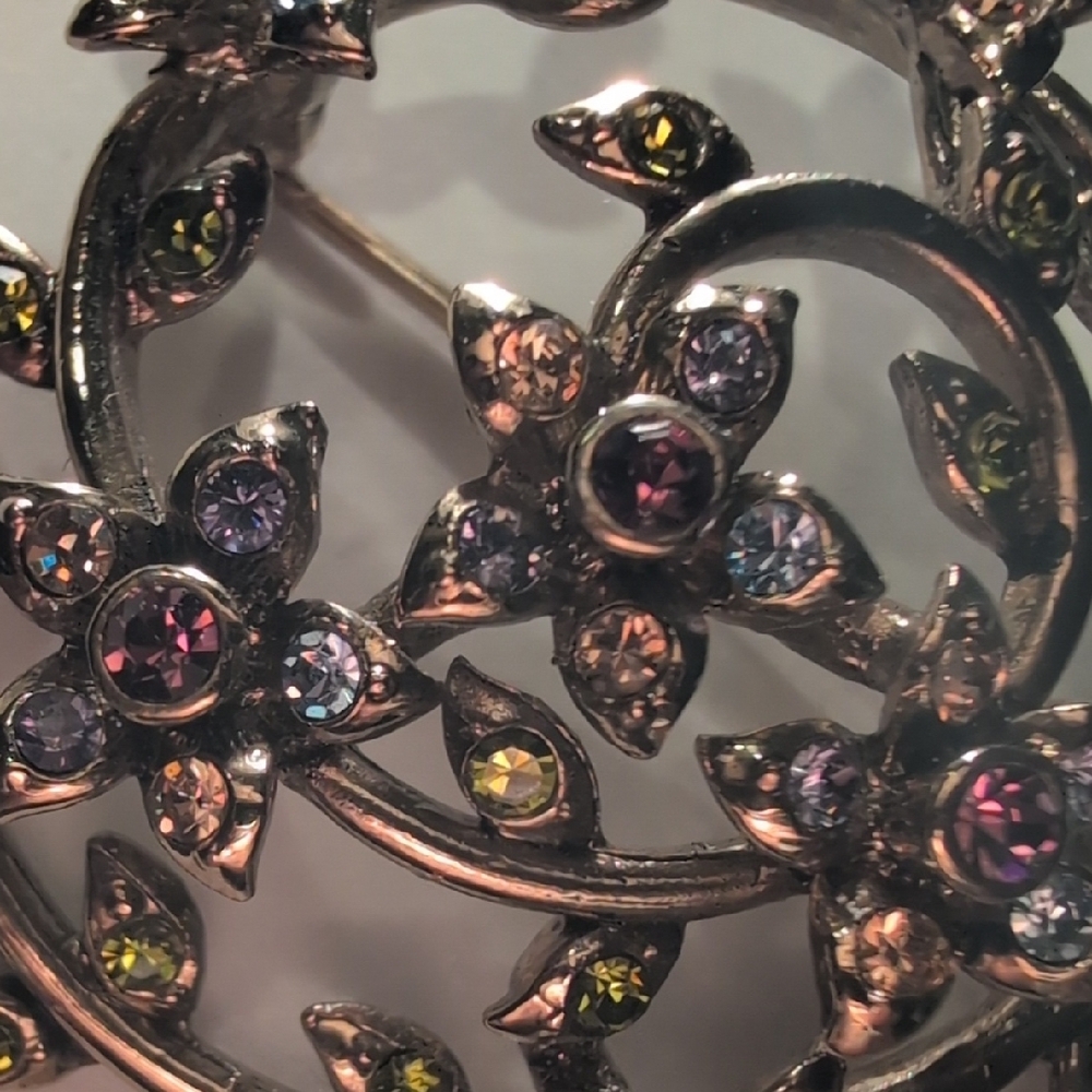 Monet Floral Brooch with Multicolor Stones Accents - Picture 4 of 8